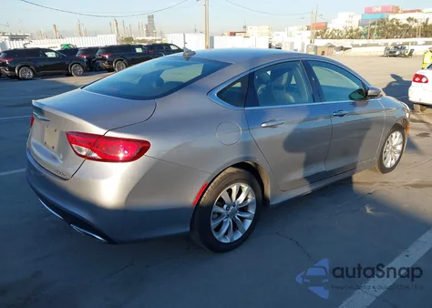 2015 Chrysler 200 C z USA, uszkodzony, nr VIN 1C3CCCCG1FN583029